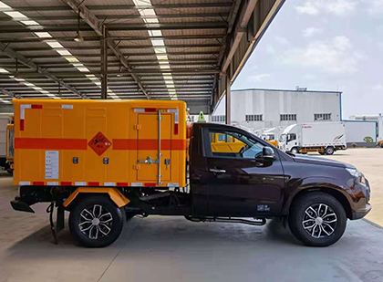 肇东爆破器材运输车